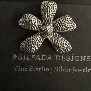 Silpada Sterling Silver Daisy Flower
Pendant Slide Retired Model S1101
Textured